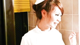 Hot Mio Hiragi pleasures peach at bathroom